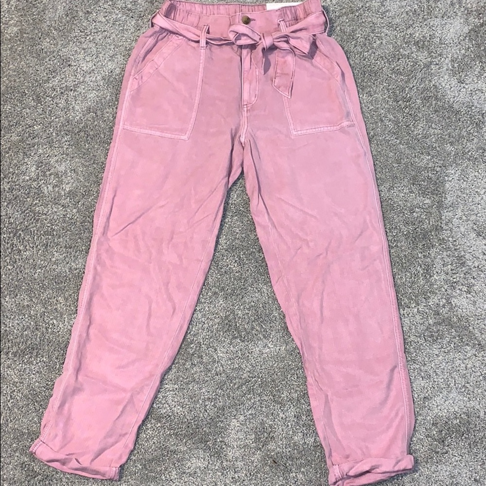 American Eagle High-Waisted Taper Pants